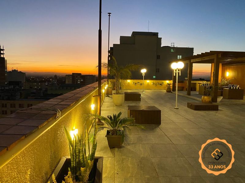Apartamento com 3 quartos, 2 banheiros e 192m² à venda no bairro Centro, Pelotas