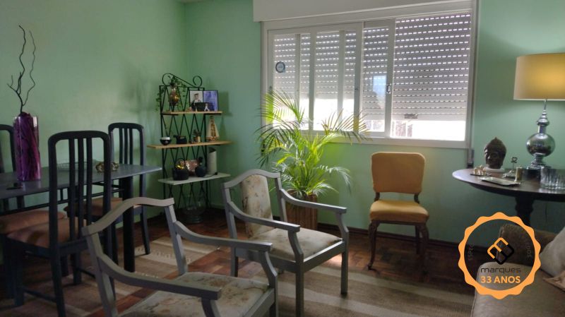 Apartamento com 2 quartos, 2 banheiros e 93m² à venda no bairro Porto, Pelotas