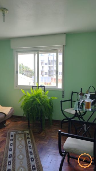 Apartamento com 2 quartos, 2 banheiros e 93m² à venda no bairro Porto, Pelotas