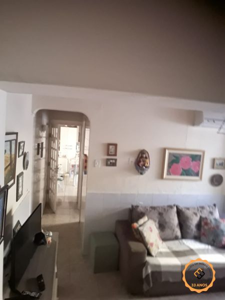 Casa com 2 quartos, 1 banheiro e 140m² à venda no bairro Centro, Pelotas