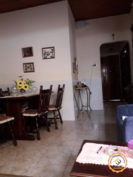 Casa com 2 quartos, 1 banheiro e 140m² à venda no bairro Centro, Pelotas