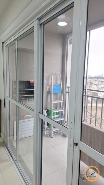 Apartamento com 2 quartos, 1 banheiro e 63m² à venda no bairro Areal, Pelotas