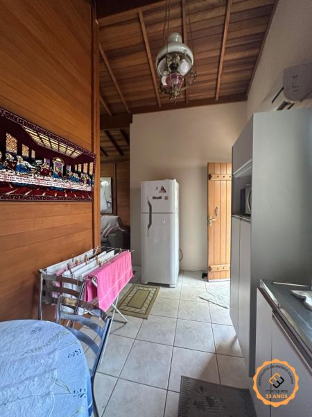 Casa com 1 quarto, 1 banheiro e 94m² à venda no bairro Umuharama, Pelotas