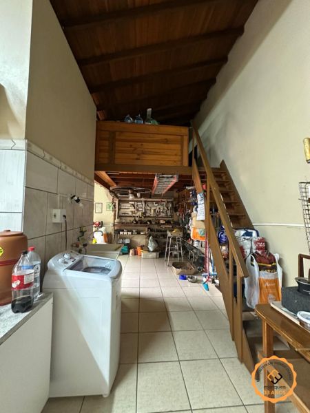 Casa com 1 quarto, 1 banheiro e 94m² à venda no bairro Umuharama, Pelotas