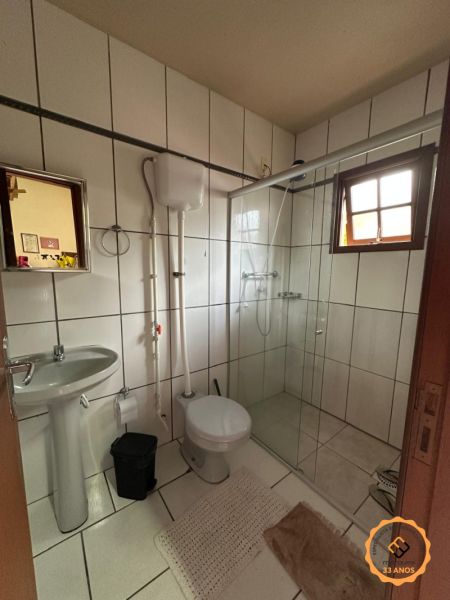 Casa com 1 quarto, 1 banheiro e 94m² à venda no bairro Umuharama, Pelotas
