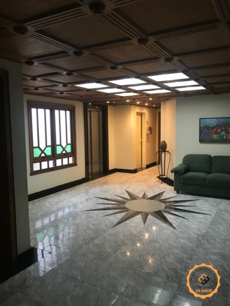 Apartamento com 2 quartos, 2 banheiros e 122m² à venda no bairro Centro, Pelotas