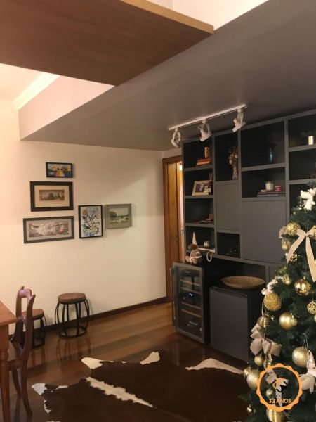 Apartamento com 2 quartos, 2 banheiros e 122m² à venda no bairro Centro, Pelotas