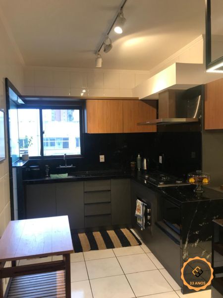 Apartamento com 2 quartos, 2 banheiros e 122m² à venda no bairro Centro, Pelotas