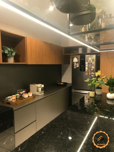 Apartamento com 2 quartos, 2 banheiros e 122m² à venda no bairro Centro, Pelotas