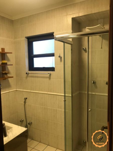 Apartamento com 2 quartos, 2 banheiros e 122m² à venda no bairro Centro, Pelotas