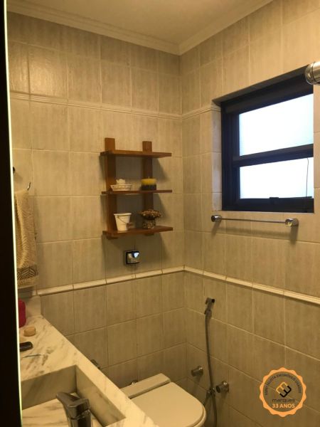 Apartamento com 2 quartos, 2 banheiros e 122m² à venda no bairro Centro, Pelotas