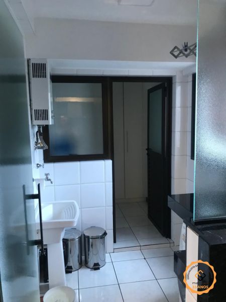 Apartamento com 2 quartos, 2 banheiros e 122m² à venda no bairro Centro, Pelotas