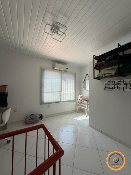 Casa com 2 quartos, 2 banheiros e 272m² à venda no bairro Laranjal, Pelotas