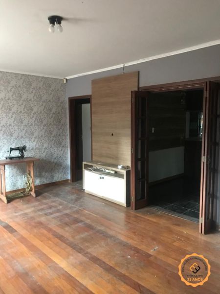 Apartamento com 2 quartos, 1 banheiro e 103m² à venda no bairro Areal, Pelotas