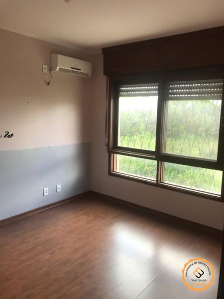 Apartamento com 2 quartos, 1 banheiro e 103m² à venda no bairro Areal, Pelotas