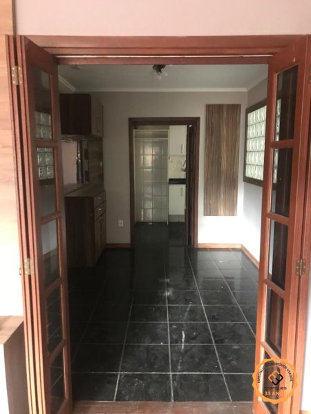 Apartamento com 2 quartos, 1 banheiro e 103m² à venda no bairro Areal, Pelotas