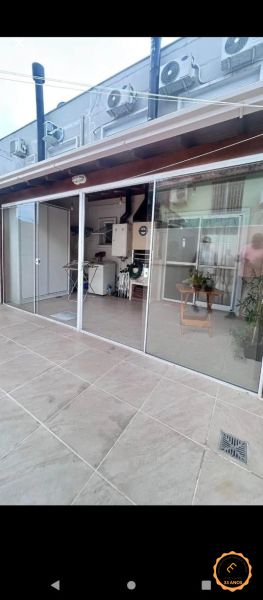 Casa com 3 quartos, 1 banheiro e 81m² à venda no bairro Areal, Pelotas