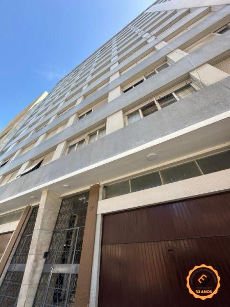 Apartamento com 3 quartos, 3 banheiros e 195m² à venda no bairro Centro, Pelotas