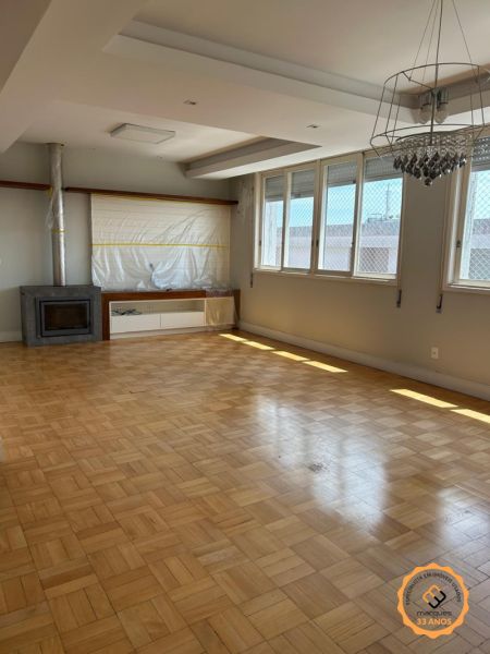 Apartamento com 3 quartos, 3 banheiros e 195m² à venda no bairro Centro, Pelotas