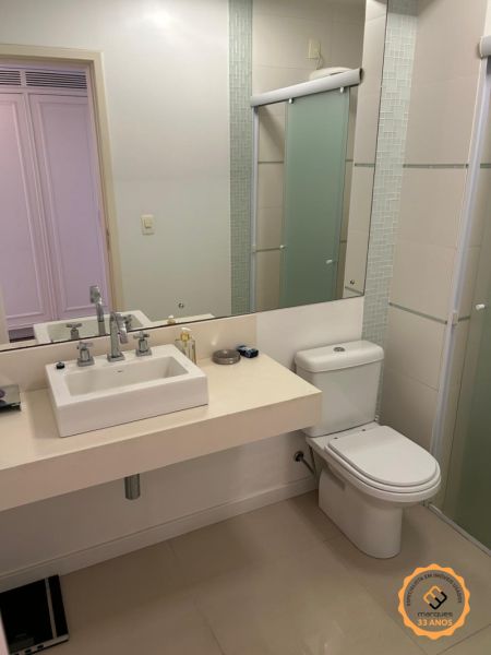 Apartamento com 3 quartos, 3 banheiros e 195m² à venda no bairro Centro, Pelotas