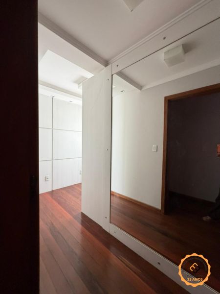Cobertura com 4 quartos, 4 banheiros e 359m² à venda no bairro Centro, Pelotas