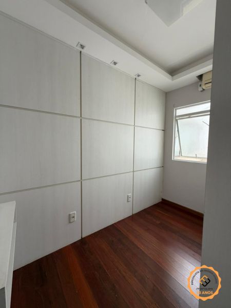 Cobertura com 4 quartos, 4 banheiros e 359m² à venda no bairro Centro, Pelotas