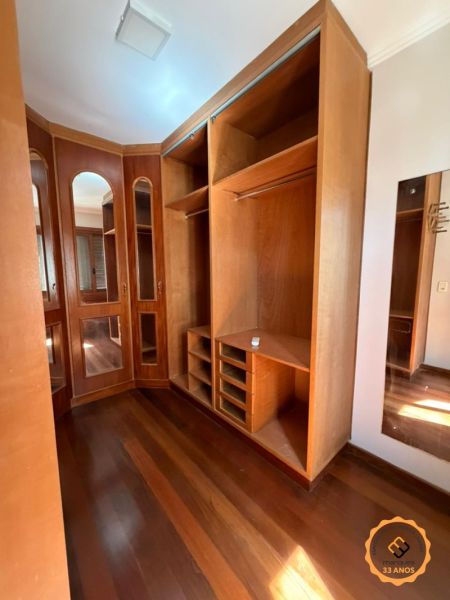 Cobertura com 4 quartos, 4 banheiros e 359m² à venda no bairro Centro, Pelotas
