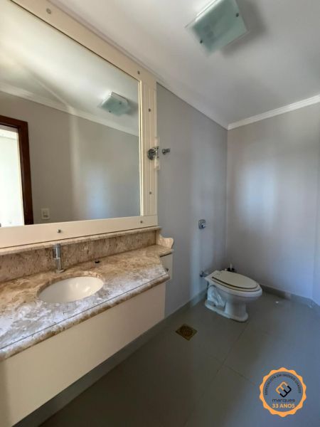 Cobertura com 4 quartos, 4 banheiros e 359m² à venda no bairro Centro, Pelotas