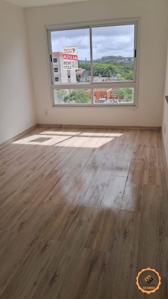 Apartamento com 2 quartos, 1 banheiro e 50m² à venda no bairro Areal, Pelotas