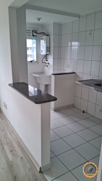 Apartamento com 2 quartos, 1 banheiro e 50m² à venda no bairro Areal, Pelotas