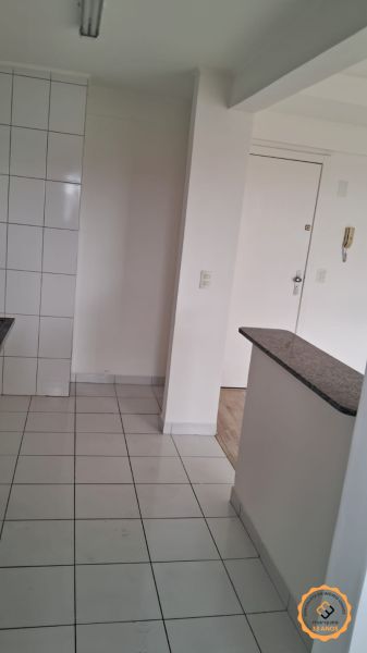 Apartamento com 2 quartos, 1 banheiro e 50m² à venda no bairro Areal, Pelotas