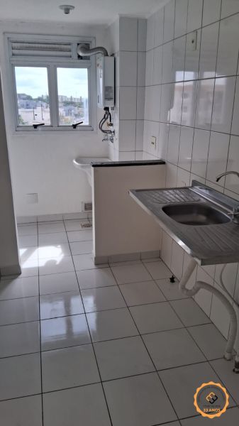 Apartamento com 2 quartos, 1 banheiro e 50m² à venda no bairro Areal, Pelotas