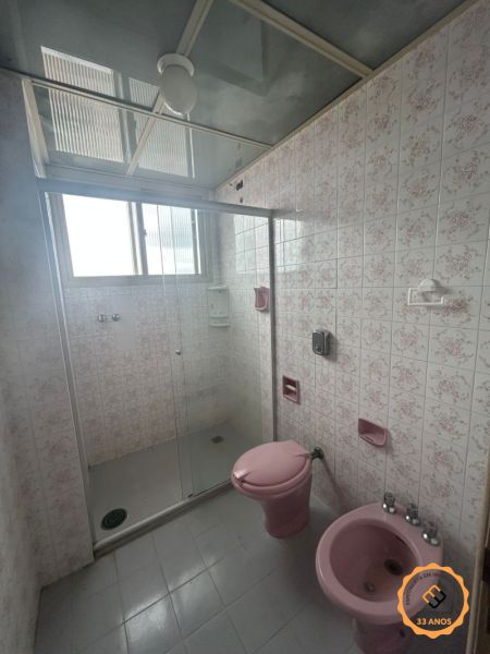 Apartamento com 3 quartos, 3 banheiros e 156m² à venda no bairro Centro, Pelotas