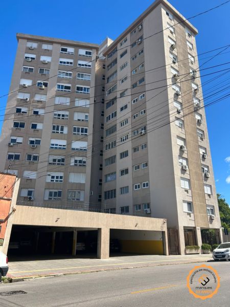 Apartamento com 3 quartos, 2 banheiros e 156m² à venda no bairro Centro, Pelotas
