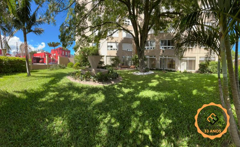 Apartamento com 3 quartos, 2 banheiros e 156m² à venda no bairro Centro, Pelotas