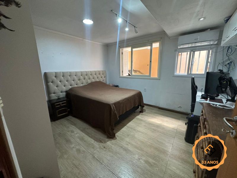 Casa com 3 quartos, 3 banheiros e 205m² à venda no bairro Areal, Pelotas