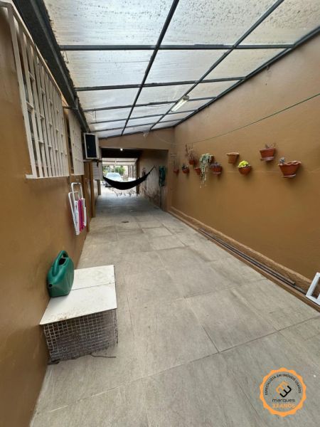Casa com 3 quartos, 3 banheiros e 205m² à venda no bairro Areal, Pelotas