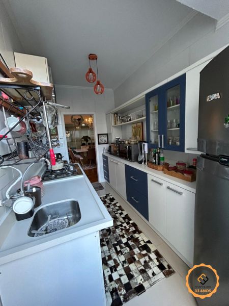 Apartamento com 3 quartos, 2 banheiros e 97m² à venda no bairro Centro, Pelotas