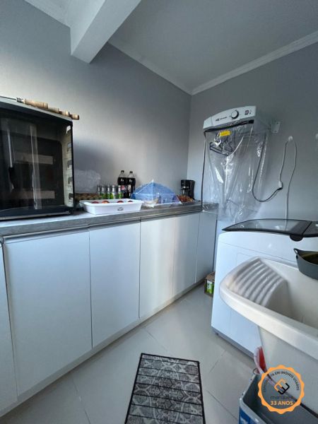 Apartamento com 3 quartos, 2 banheiros e 97m² à venda no bairro Centro, Pelotas