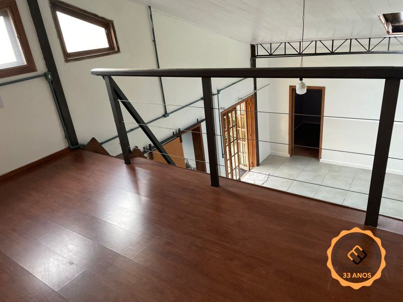 Casa com 5 quartos, 2 banheiros e 250m² à venda no bairro Areal, Pelotas