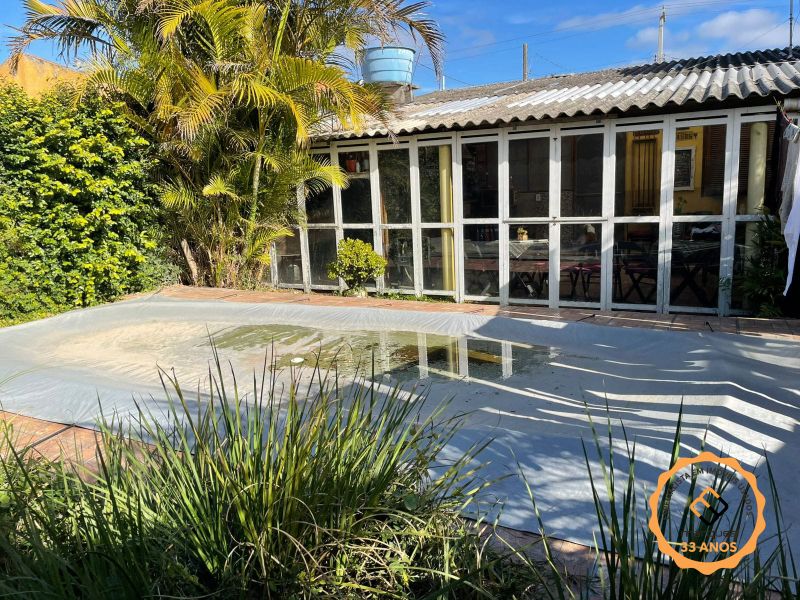 Casa com 5 quartos, 2 banheiros e 250m² à venda no bairro Areal, Pelotas
