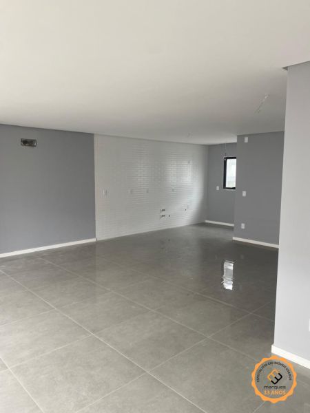 Casa com 3 quartos, 1 banheiro e 145m² à venda no bairro Três Vendas, Pelotas