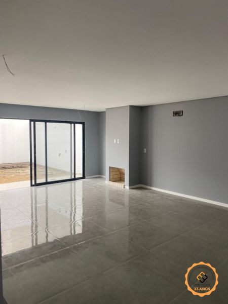 Casa com 3 quartos, 1 banheiro e 145m² à venda no bairro Três Vendas, Pelotas