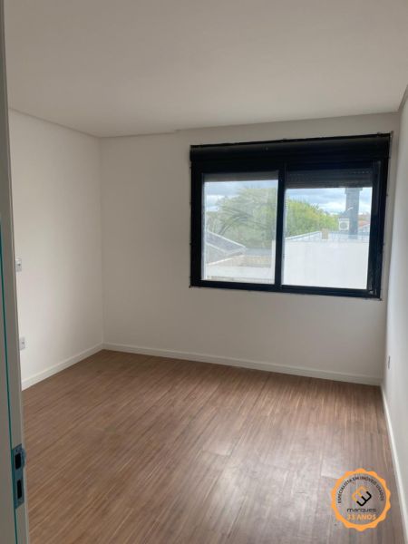 Casa com 3 quartos, 1 banheiro e 145m² à venda no bairro Três Vendas, Pelotas