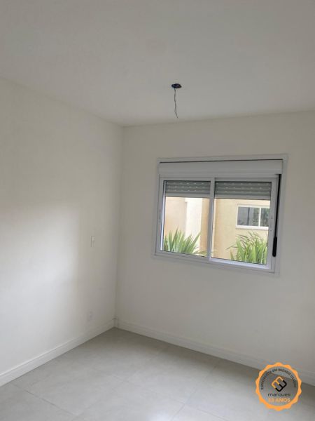 Apartamento com 3 quartos, 1 banheiro e 74m² à venda no bairro Areal, Pelotas