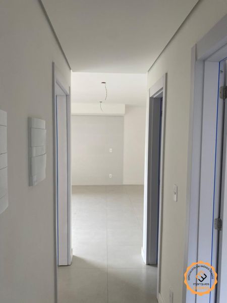 Apartamento com 3 quartos, 1 banheiro e 74m² à venda no bairro Areal, Pelotas