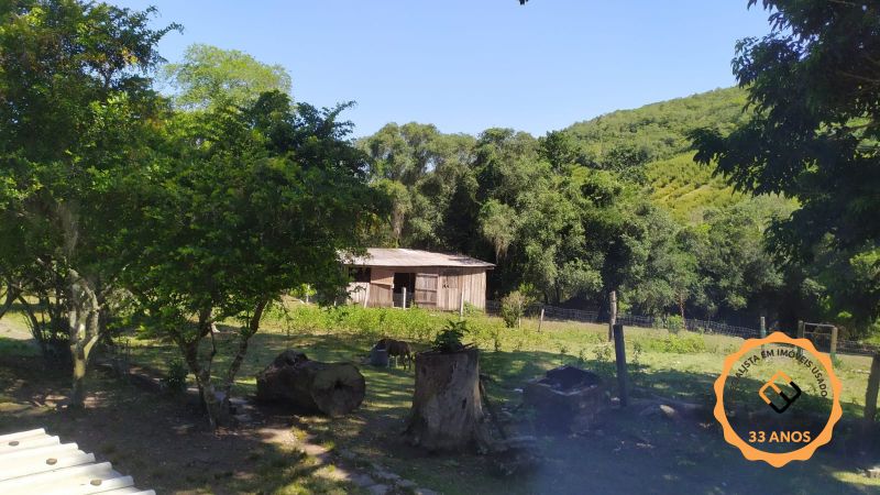 Sítio com 2 quartos, 2 banheiros e 16900m² à venda no bairro Colônia, Pelotas