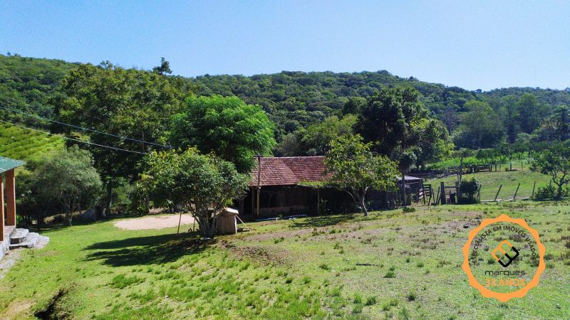 Sítio com 2 quartos, 2 banheiros e 16900m² à venda no bairro Colônia, Pelotas