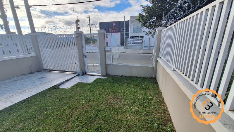 Casa com 2 quartos, 1 banheiro e 95m² à venda no bairro Areal, Pelotas