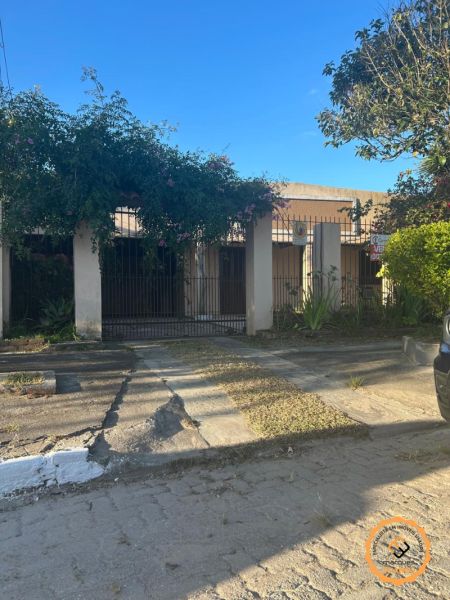 Casa com 3 quartos, 1 banheiro e 169m² à venda no bairro Laranjal, Pelotas